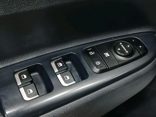 Kia Rio IV Рестайлинг с пробегом 2021 года, цена 1 529 000 рублей, 128897 км, хэтчбек, Автокод Объявления