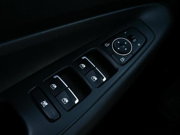 Hyundai Santa Fe IV с пробегом 2020 года, цена 2 949 000 рублей, 92542 км, внедорожник, Автокод Объявления