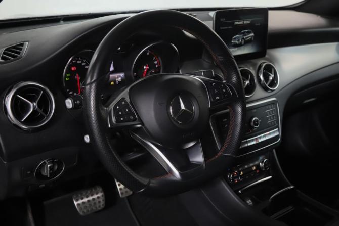 Mercedes-Benz GLA I (X156) Рестайлинг с пробегом 2017 года, цена 2 600 000 рублей, 69965 км, внедорожник, Автокод Объявления