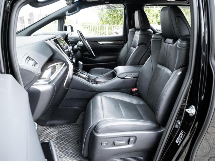 Toyota Alphard III Рестайлинг Ставрополь  - изображение 8