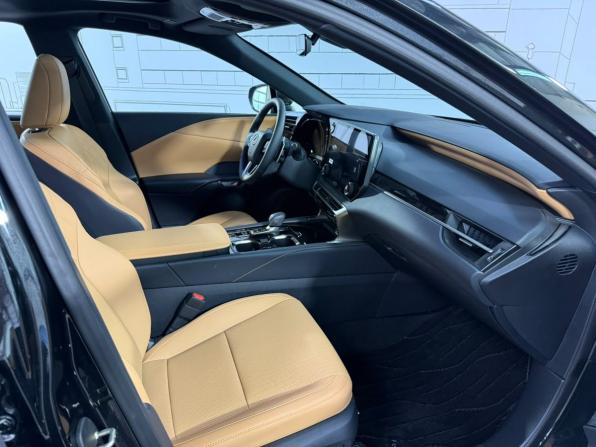 Lexus RX V с пробегом 2026 года, цена 8 796 000 рублей, 26 км, внедорожник, Автокод Объявления