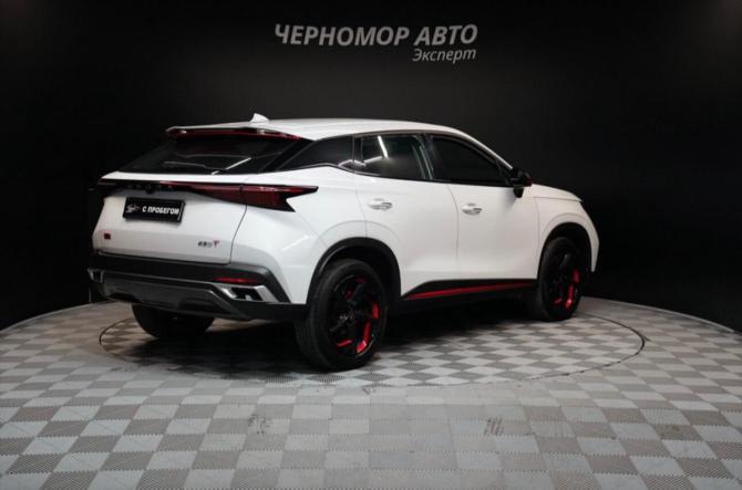 Omoda C5 I с пробегом 2022 года, цена 1 844 000 рублей, 59143 км, внедорожник, Автокод Объявления