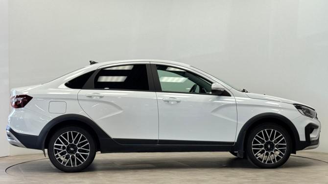 Lada (ВАЗ) Vesta I Рестайлинг (NG) с пробегом 2023 года, цена 1 419 000 рублей, 14000 км, седан, Автокод Объявления