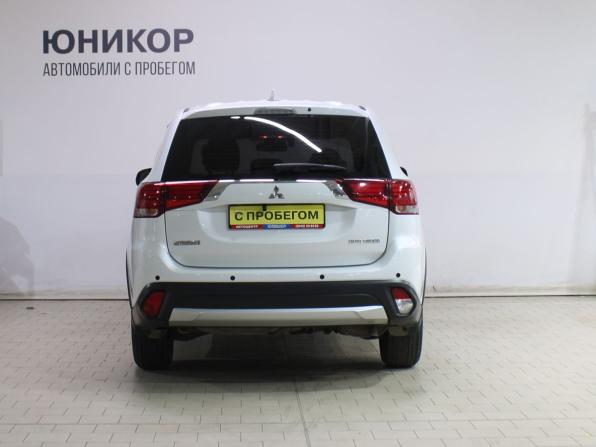 Mitsubishi Outlander III Рестайлинг 3 с пробегом 2018 года, цена 1 979 000 рублей, 105105 км, внедорожник, Автокод Объявления