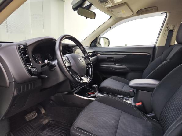 Mitsubishi Outlander III Рестайлинг 3 с пробегом 2019 года, цена 2 290 000 рублей, 105500 км, внедорожник, Автокод Объявления