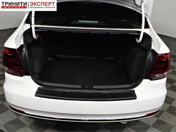 Volkswagen Polo V Рестайлинг с пробегом 2018 года, цена 1 297 000 рублей, 56524 км, седан, Автокод Объявления