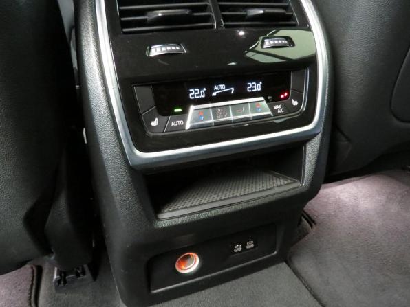 BMW X7 I (G07) с пробегом 2021 года, цена 9 480 000 рублей, 12220 км, внедорожник, Автокод Объявления