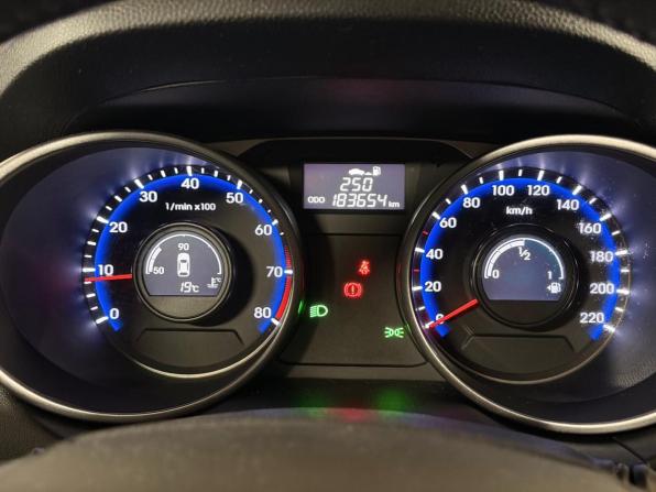 Hyundai ix35 I Рестайлинг с пробегом 2014 года, цена 1 270 000 рублей, 183654 км, внедорожник, Автокод Объявления