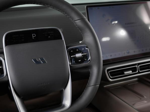 Новый Li Auto (Lixiang) L6 2025 года, цена 7 950 000 рублей, внедорожник, Автокод Объявления
