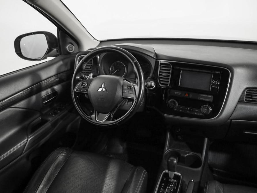 Mitsubishi Outlander III Рестайлинг 2 Санкт-Петербург  - изображение 10