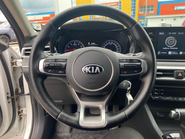 Kia K5 III с пробегом 2021 года, цена 2 440 000 рублей, 78674 км, седан, Автокод Объявления