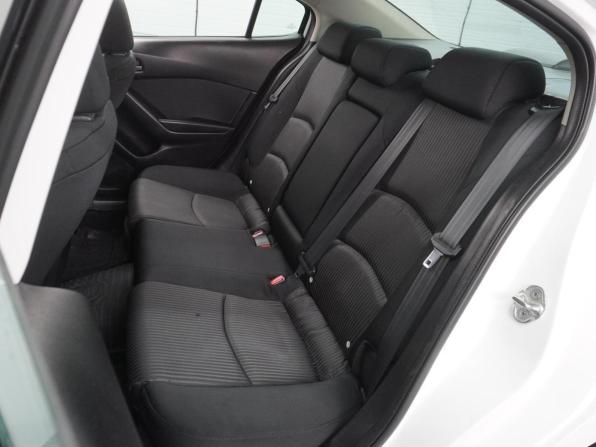 Mazda 3 III (BM) с пробегом 2014 года, цена 1 325 000 рублей, 255311 км, седан, Автокод Объявления