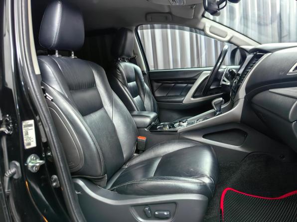Mitsubishi Pajero Sport III с пробегом 2017 года, цена 2 333 000 рублей, 240805 км, внедорожник, Автокод Объявления