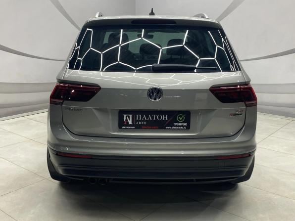 Volkswagen Tiguan II с пробегом 2017 года, цена 1 549 000 рублей, 316525 км, внедорожник, Автокод Объявления