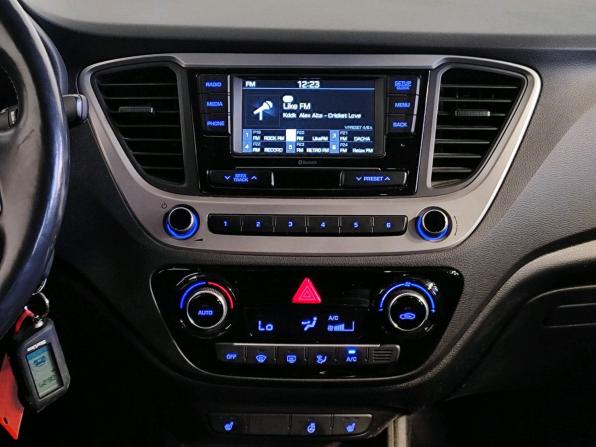 Hyundai Solaris II с пробегом 2017 года, цена 1 189 000 рублей, 59677 км, седан, Автокод Объявления