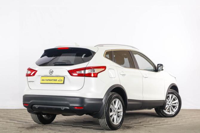 Nissan Qashqai II с пробегом 2017 года, цена 1 659 000 рублей, 210000 км, внедорожник, Автокод Объявления