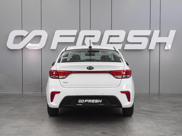 Kia Rio IV с пробегом 2018 года, цена 1 537 000 рублей, 87343 км, седан, Автокод Объявления