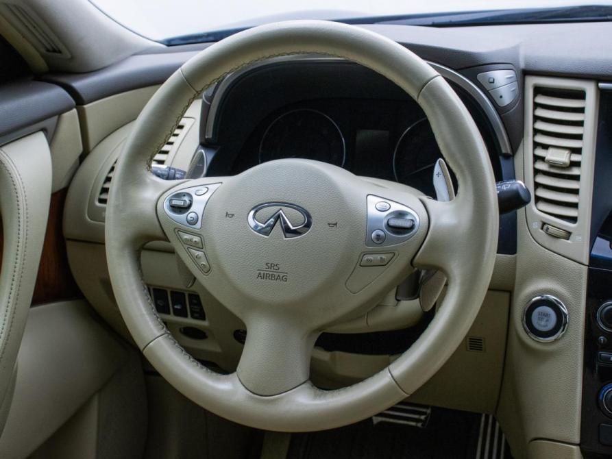 Infiniti QX70 Москва  - изображение 15