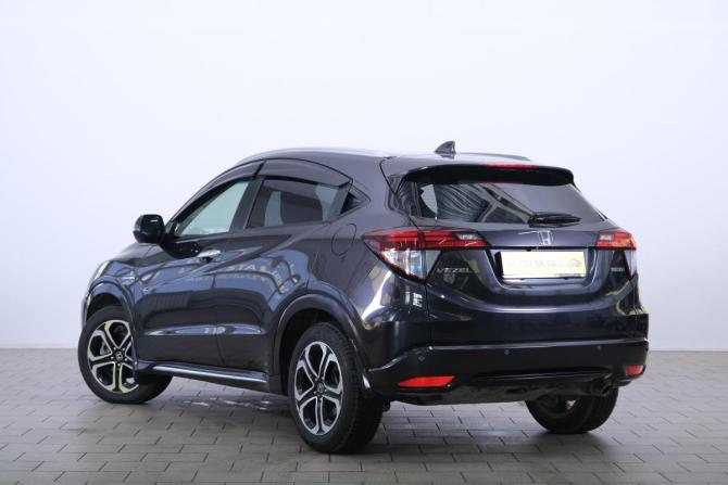 Honda Vezel I с пробегом 2017 года, цена 1 949 000 рублей, 127800 км, внедорожник, Автокод Объявления