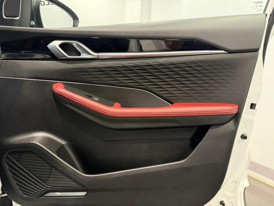 Geely Coolray I Рестайлинг Подольск  - изображение 12