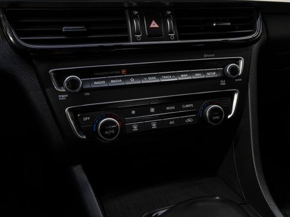 Kia K5 II с пробегом 2018 года, цена 1 890 000 рублей, 122552 км, седан, Автокод Объявления