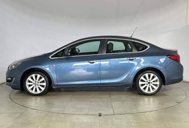 Opel Astra J Рестайлинг с пробегом 2013 года, цена 970 000 рублей, 229046 км, хэтчбек, Автокод Объявления
