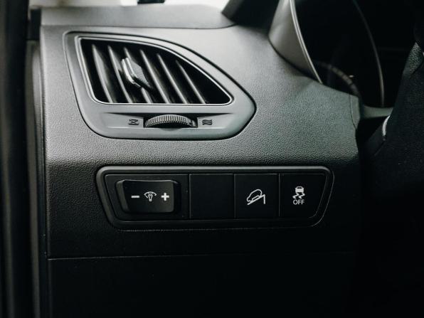 Hyundai ix35 I Рестайлинг с пробегом 2014 года, цена 999 000 рублей, 189102 км, внедорожник, Автокод Объявления