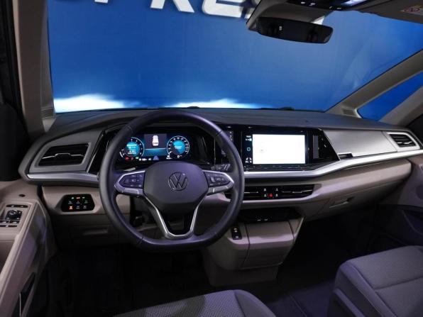 Volkswagen Multivan T7 с пробегом 2022 года, цена 7 498 444 рубля, 9422 км, минивэн, Автокод Объявления