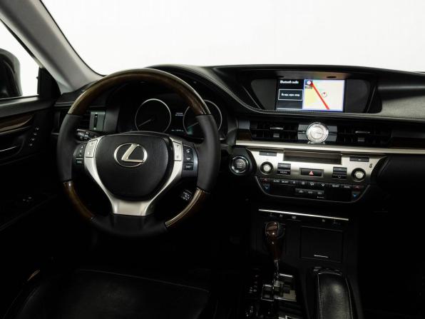 Lexus ES VI с пробегом 2013 года, цена 2 290 000 рублей, 137331 км, седан, Автокод Объявления