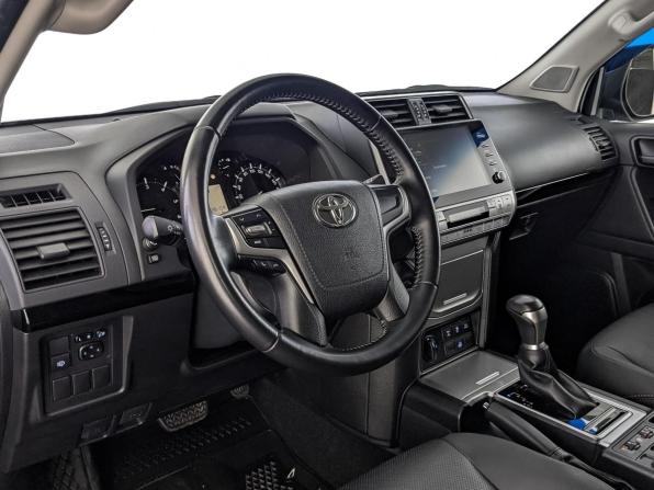Toyota Land Cruiser Prado 150 Series Рестайлинг 3 с пробегом 2022 года, цена 7 950 000 рублей, 46151 км, внедорожник, Автокод Объявления