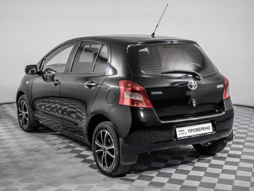 Toyota Yaris II Москва  - изображение 7