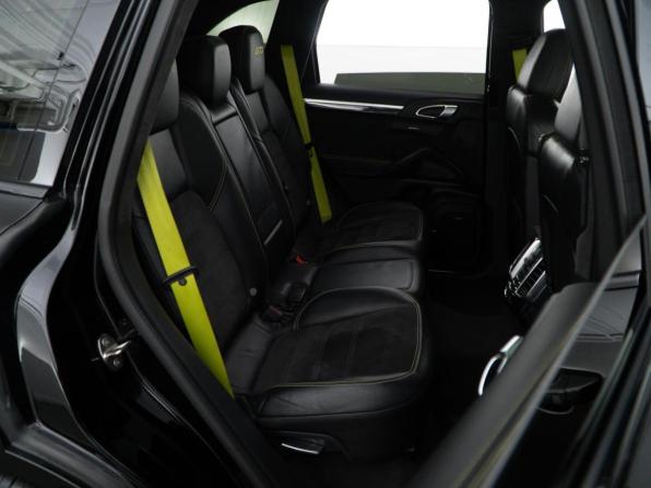 Porsche Cayenne II (958) с пробегом 2012 года, цена 3 069 999 рублей, 215214 км, внедорожник, Автокод Объявления