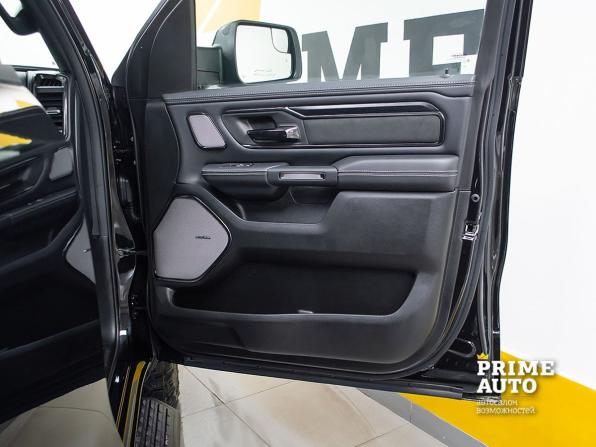 Ram 1500 V Рестайлинг с пробегом 2025 года, цена 9 299 000 рублей, 32 км, offers.body_type.unknown, Автокод Объявления