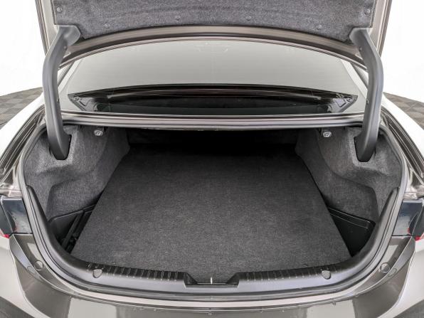Mazda 6 III (GJ) Рестайлинг с пробегом 2017 года, цена 1 715 000 рублей, 126243 км, седан, Автокод Объявления