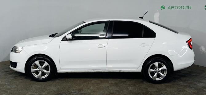 Skoda Rapid I Рестайлинг с пробегом 2018 года, цена 899 000 рублей, 125000 км, лифтбек, Автокод Объявления