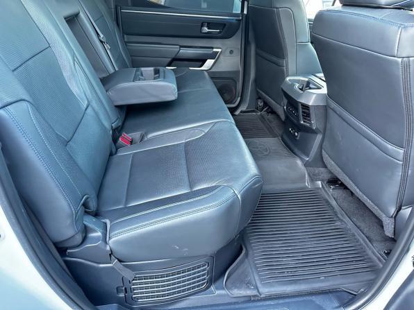 Toyota Tundra III с пробегом 2023 года, цена 8 850 000 рублей, 40568 км, offers.body_type.unknown, Автокод Объявления