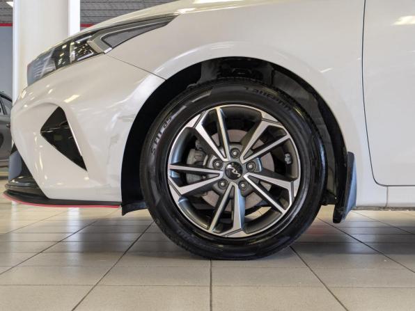 Kia K3 II Рестайлинг с пробегом 2021 года, цена 2 120 000 рублей, 132800 км, седан, Автокод Объявления