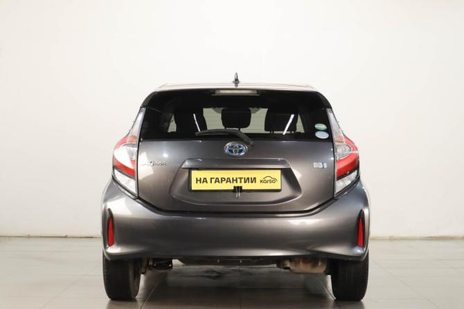 Toyota Aqua I Рестайлинг 2 с пробегом 2018 года, цена 1 269 000 рублей, 130000 км, хэтчбек, Автокод Объявления