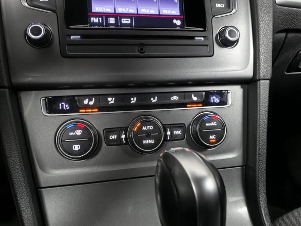 Volkswagen Golf VII с пробегом 2014 года, цена 999 000 рублей, 248330 км, хэтчбек, Автокод Объявления