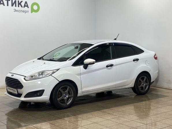 Ford Fiesta Mk6 Рестайлинг с пробегом 2017 года, цена 599 000 рублей, 236000 км, седан, Автокод Объявления