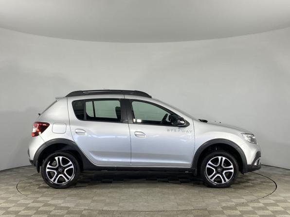 Renault Sandero II Рестайлинг с пробегом 2020 года, цена 1 390 000 рублей, 59019 км, хэтчбек, Автокод Объявления