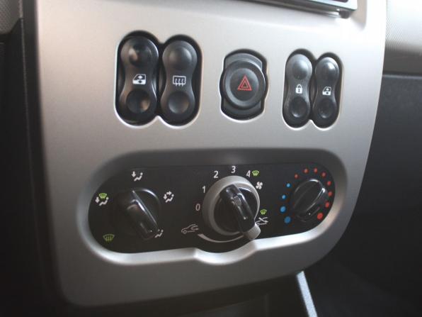 Renault Sandero I с пробегом 2012 года, цена 529 000 рублей, 152256 км, хэтчбек, Автокод Объявления