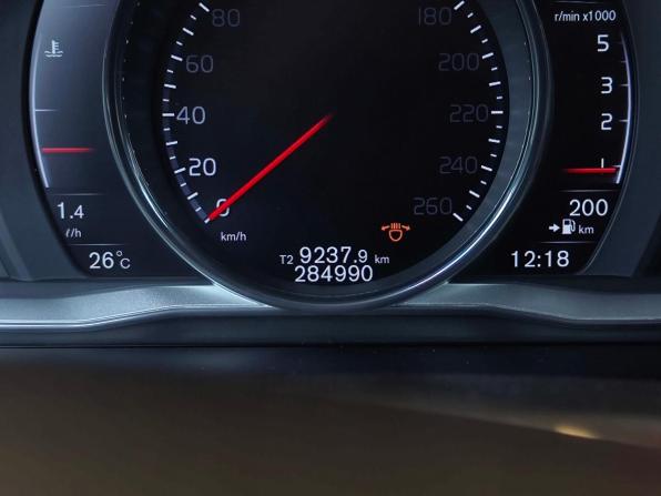 Volvo XC60 I Рестайлинг с пробегом 2016 года, цена 1 600 000 рублей, 284989 км, внедорожник, Автокод Объявления