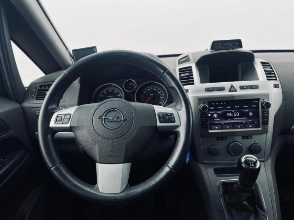 Opel Zafira B Рестайлинг с пробегом 2011 года, цена 620 000 рублей, 213000 км, минивэн, Автокод Объявления