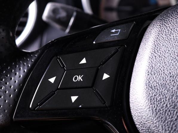 Mercedes-Benz C-Класс III (W204) Рестайлинг с пробегом 2012 года, цена 1 339 000 рублей, 200500 км, седан, Автокод Объявления