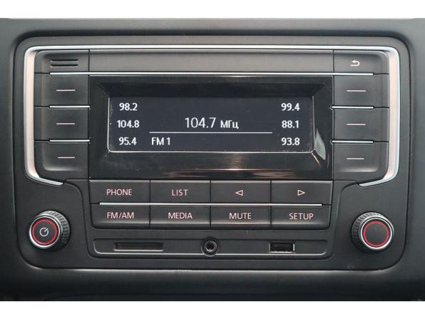 Volkswagen Polo V Рестайлинг с пробегом 2016 года, цена 1 049 000 рублей, 162116 км, седан, Автокод Объявления