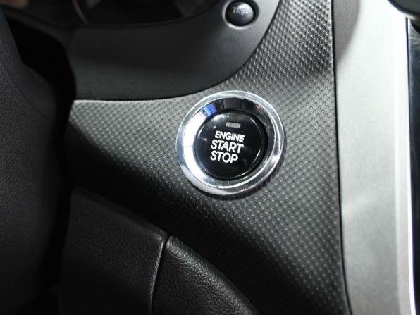 Hyundai Solaris I с пробегом 2013 года, цена 879 900 рублей, 156000 км, седан, Автокод Объявления