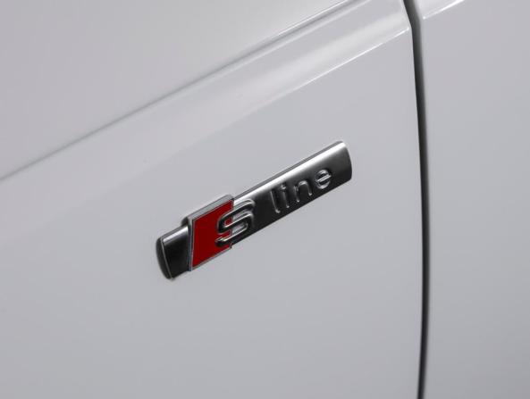 Audi A4 V (B9) с пробегом 2019 года, цена 2 798 000 рублей, 123226 км, седан, Автокод Объявления