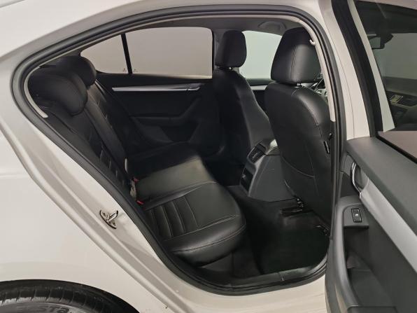 Skoda Octavia III (A7) с пробегом 2015 года, цена 1 299 000 рублей, 244144 км, лифтбек, Автокод Объявления