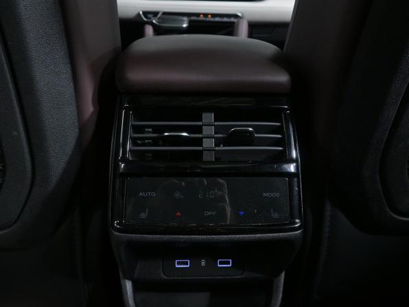 Geely Monjaro I с пробегом 2022 года, цена 3 080 000 рублей, 45200 км, внедорожник, Автокод Объявления